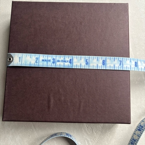 Coach Box - Picture 8 of 9